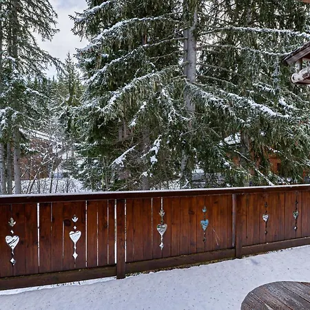 Chalet Côté Cœur, La Tania, With Outdoor Hot Tub&7 Ensuite La Tania